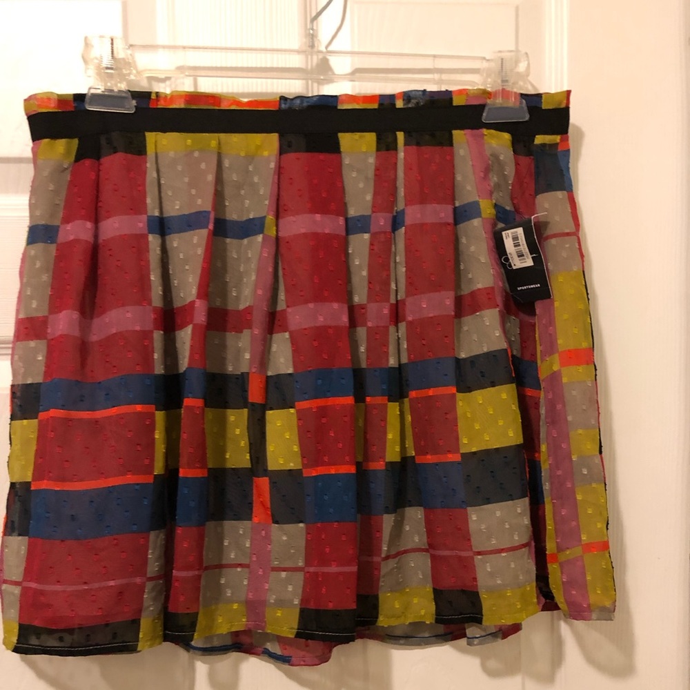 Jessica Simpson multi color pleated skirt